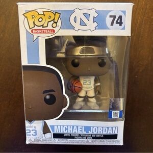 Funko Pop 74 Michael Jordan UNC